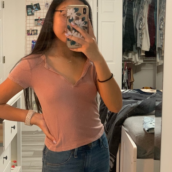 Pink Notch V-Neck Tee - Picture 2 of 4